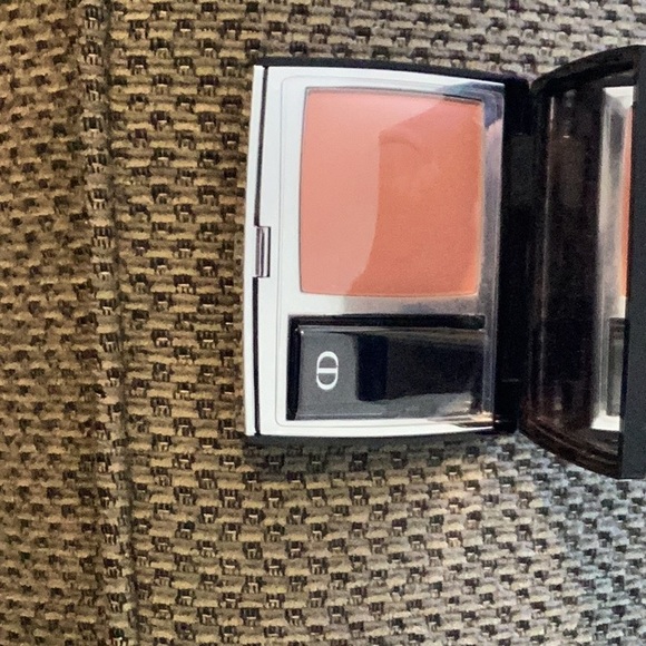 Dior blush. 100 Nude Look. Used several times. - Picture 2 of 3